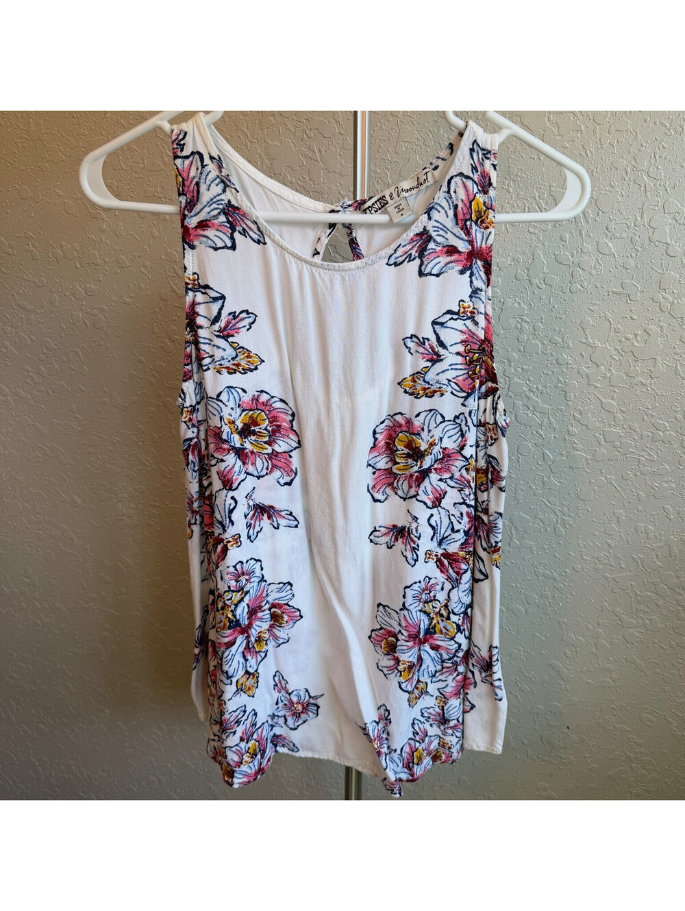 Gypsies & Moondust White/Multicolor Floral Scoop Neck Sleeveless Rayon Tank S